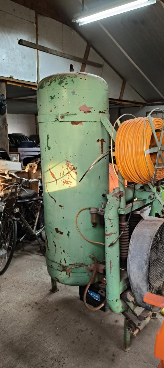 Luchtcompressor aftakas aangedreven