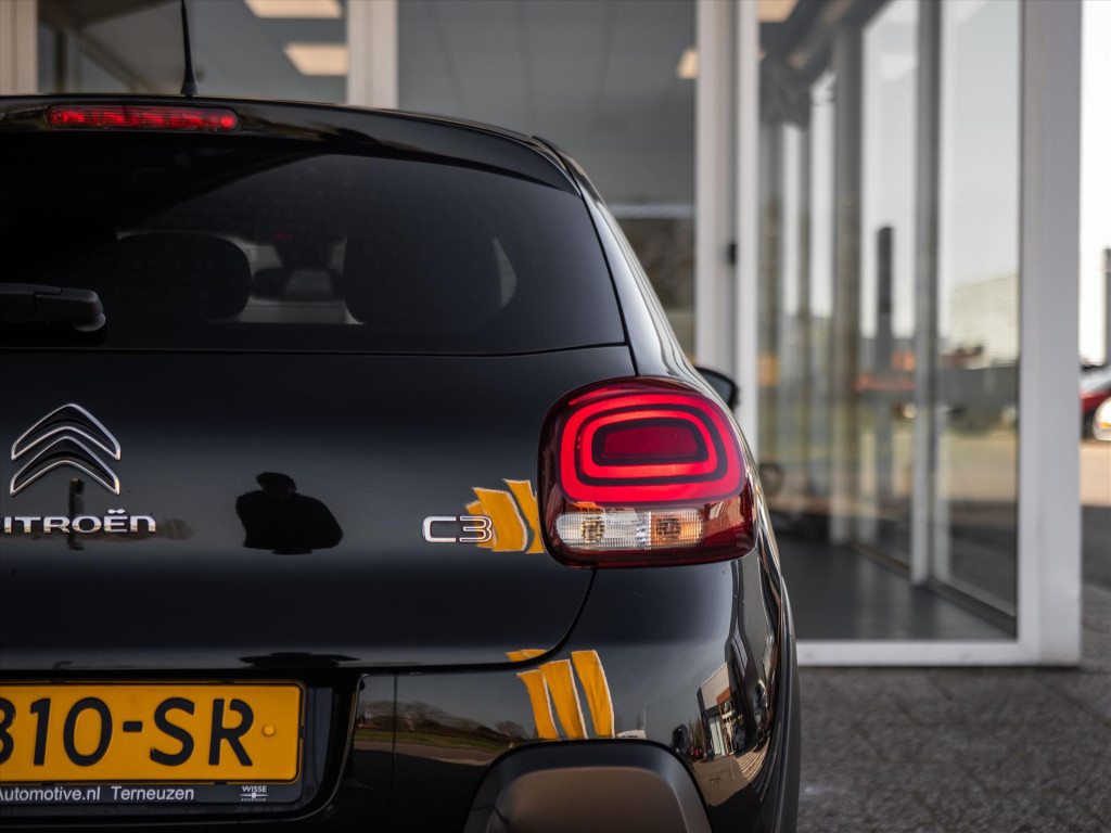 Citroen C3 1.2 puretech 83pk shine | stoelverwarming | carplay | park. sens