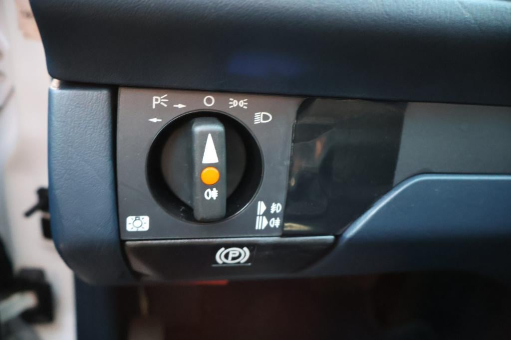 Mercedes-Benz 200 200-500 (w124) 260 e l 6 cilinder l nederlandse auto l bo