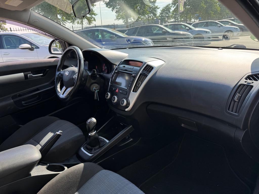 Kia Pro Cee D 1.4 cvvt x-ecutive