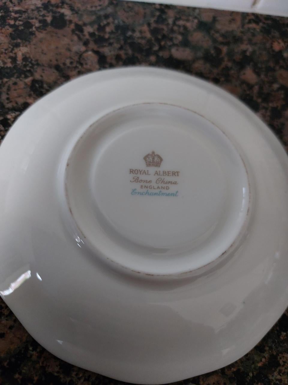 Royal Albert Enchantment kop en schotel i.z.g.st.