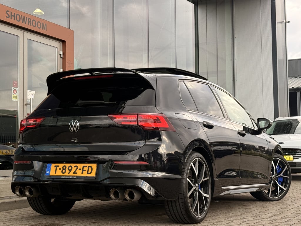 Volkswagen Golf 2.0 tsi r 4motion performance nurburgring edition | akrapov