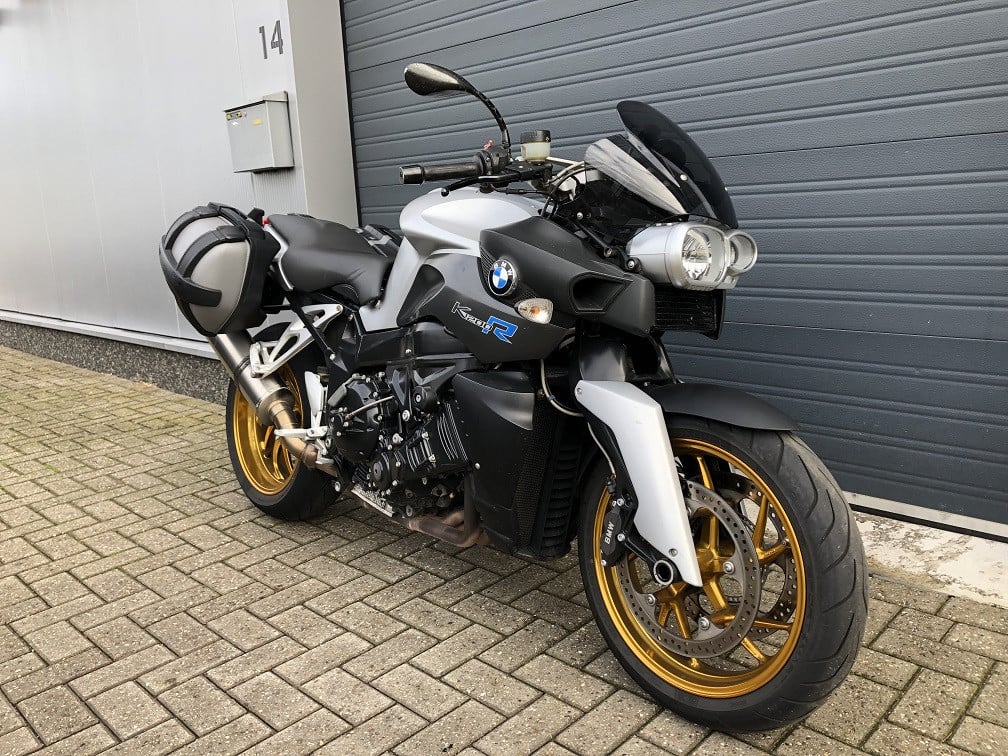 Frisse BMW K1200R met slechts 43 dkm, kofferset, nieuw model ABS, €3995.-