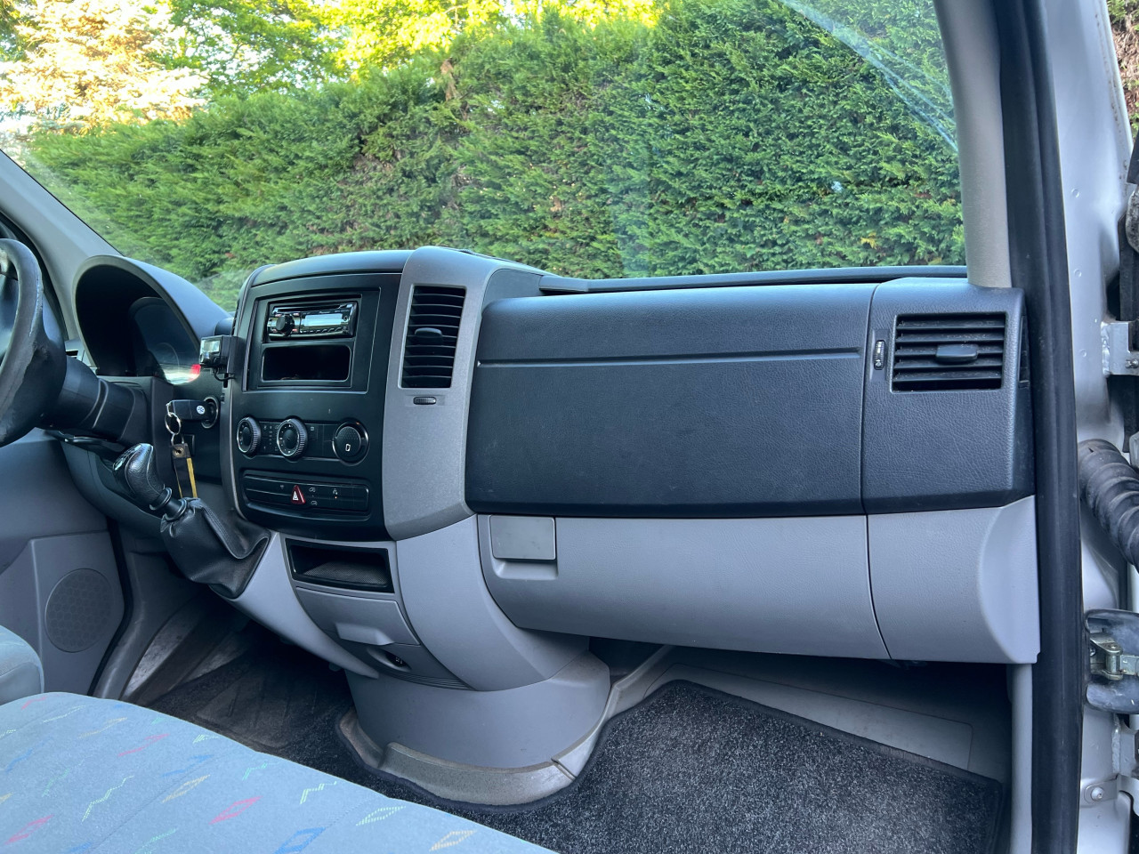 Volkswagen Crafter 28 2.5 TDI L2H2- 212.140Km