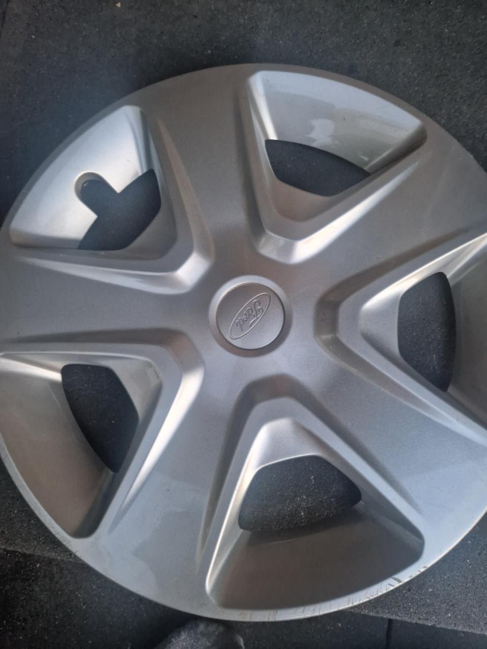 16 inch ford wieldoppen