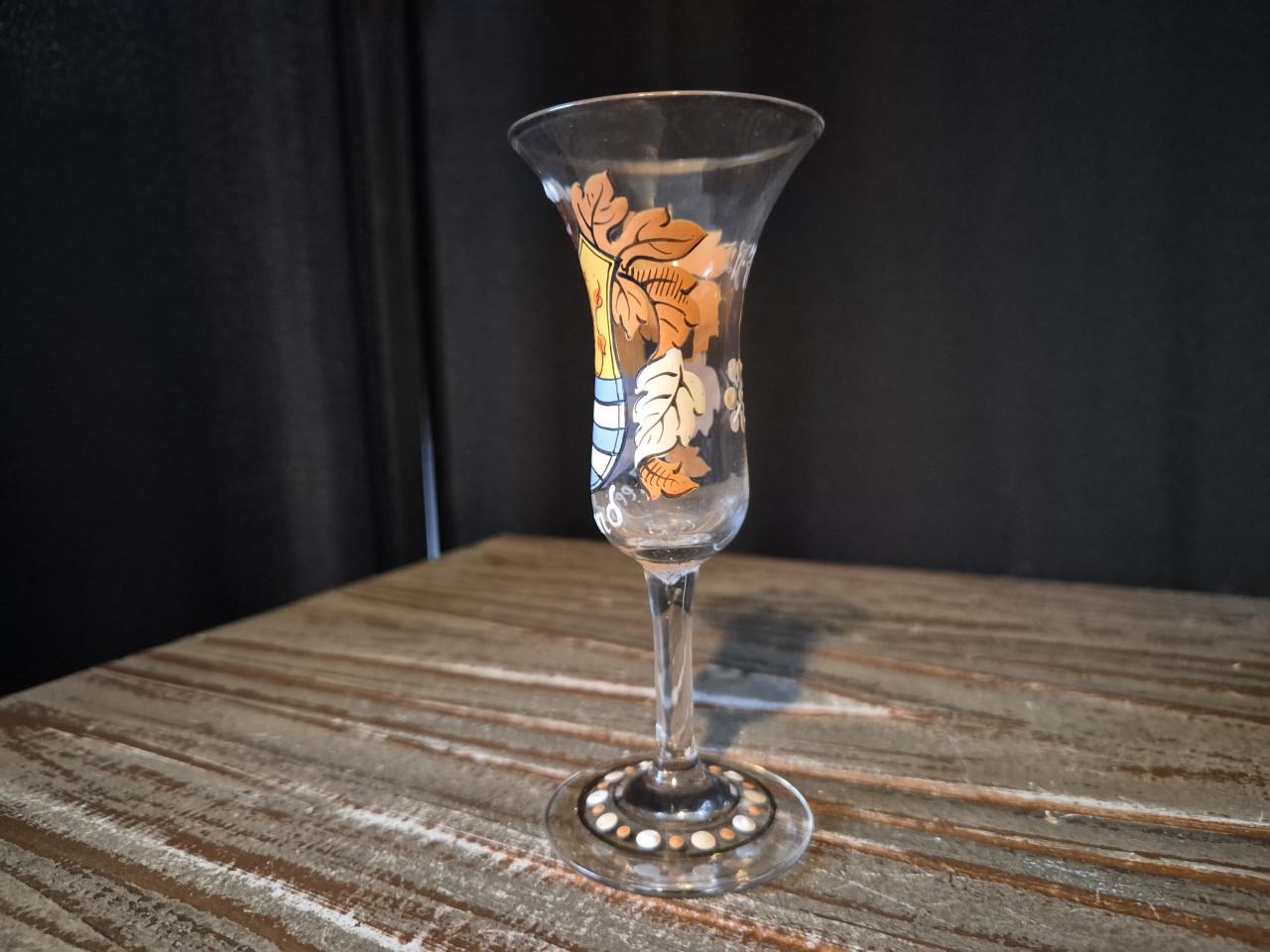 18e eeuws geëmailleerd borrel/likeurglas "Zeeland 1771"