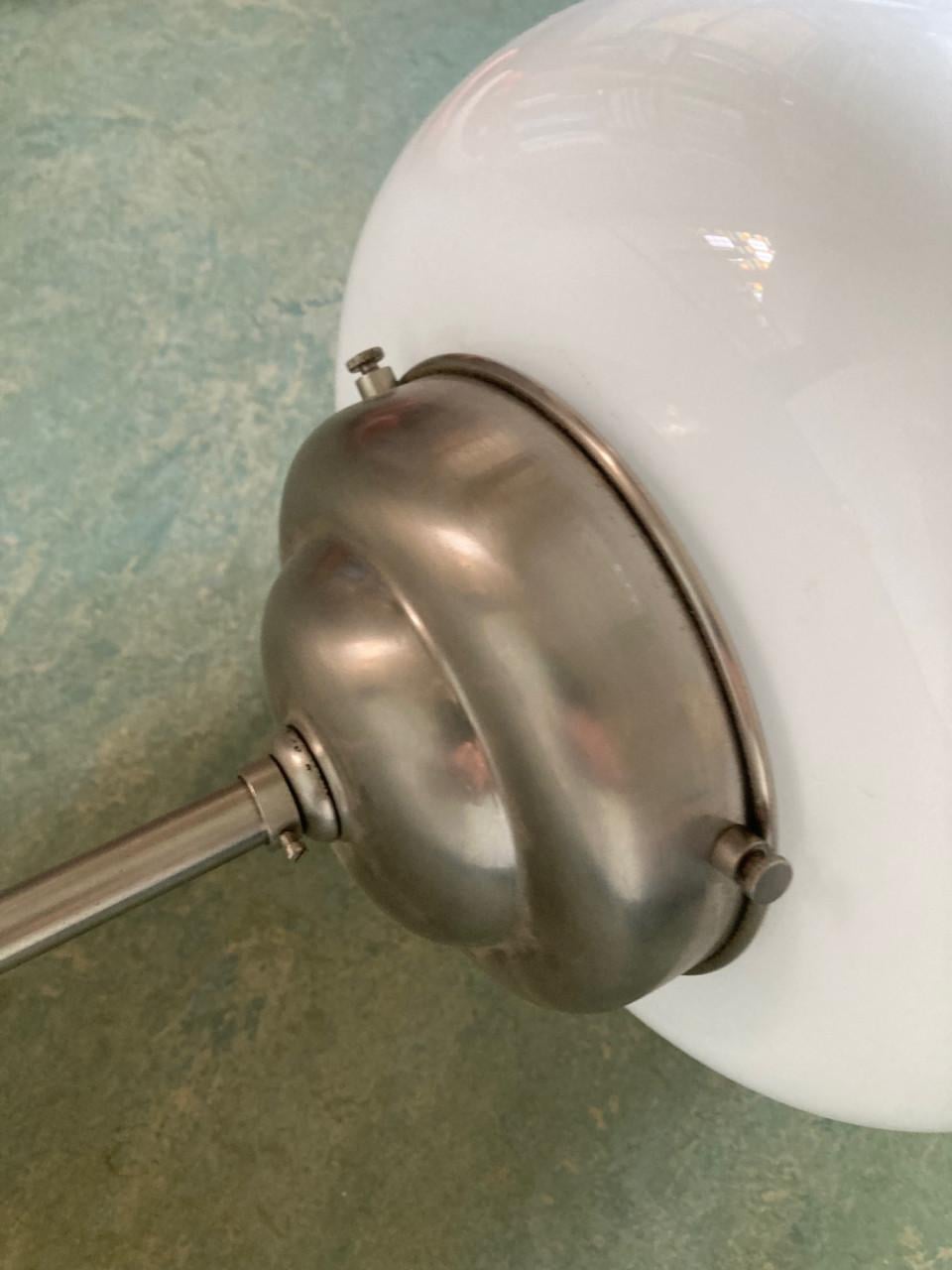 Opalen kegelvormige Gispen lamp met pendel