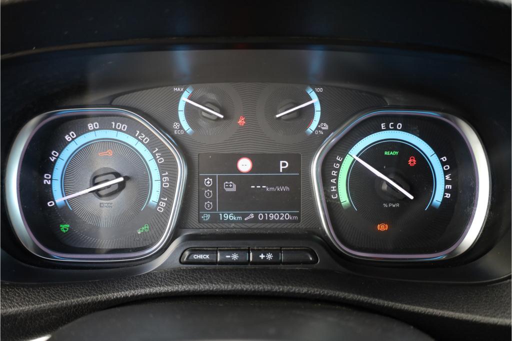 Peugeot E-expert l3 75 kwh soh 94% mester l3