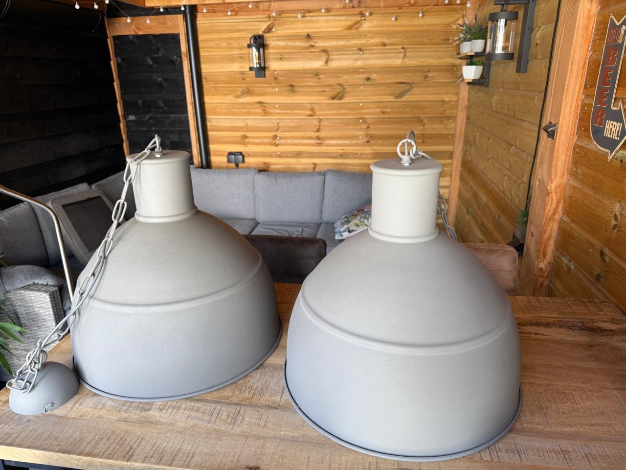 2 hanglampen en staande lamp