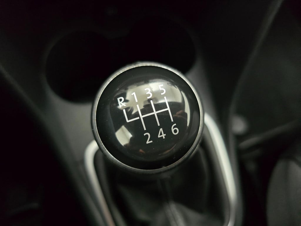 Volkswagen Polo occasion 1.2 tsi highline met parkeersensoren en 5 deurs zw