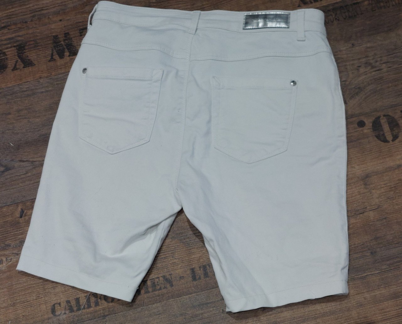 Witte korte Only Carmakoma damesbroek mt M