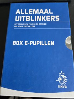Allemaal uitblinkers box E-pupillen. Boek + DVD.