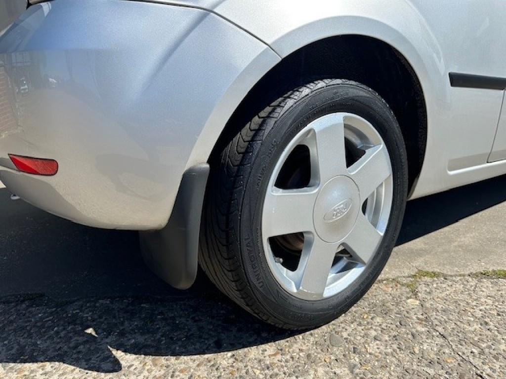 Ford Fiesta 1.4 - 16v trend automaat