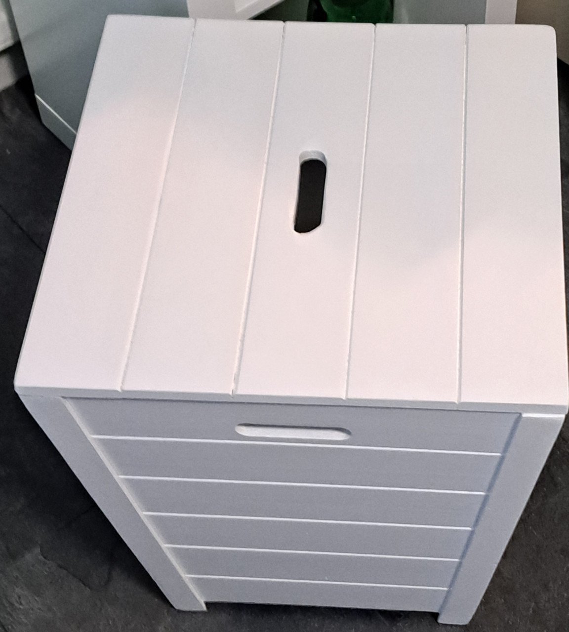 Witte houten opbergbox voor speelgoed e.d.
