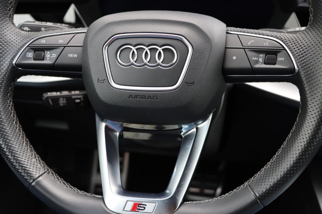 Audi A3 sportback 45 tfsi e s edition competition 245pk s-tronic