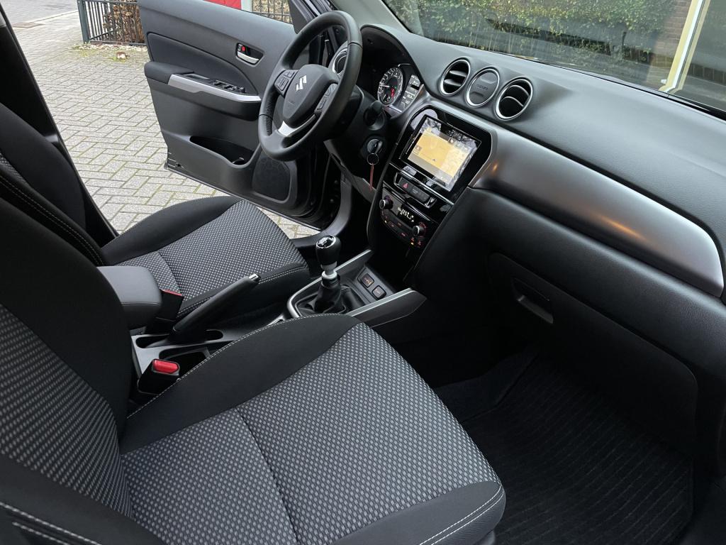 Suzuki Vitara 1.4 boosterjet select smart hybrid
