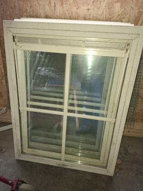 Ramen met dubbelglas met rooster