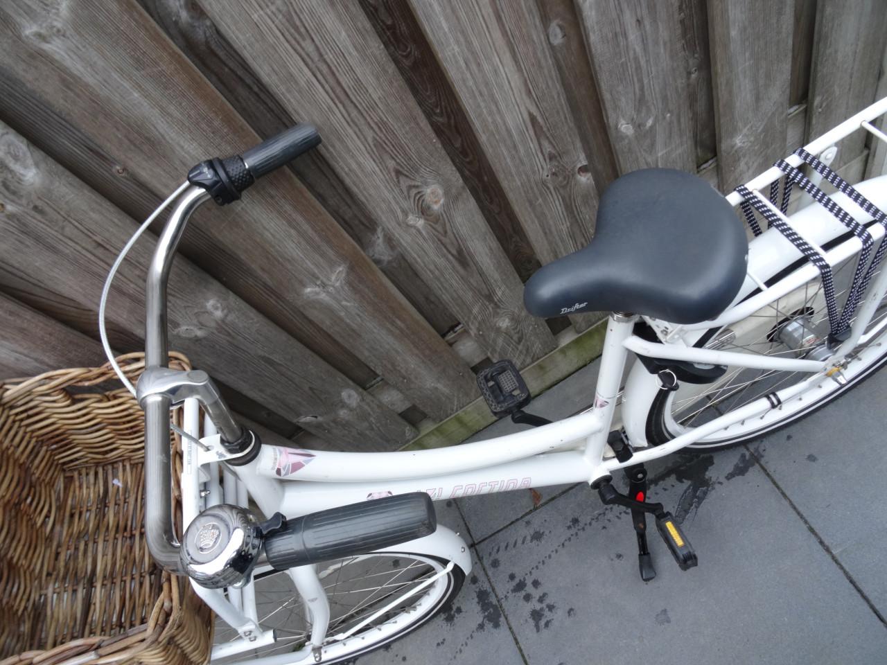 ✨ Cortina U4 Transport Meisjesfiets – 24 inch 3 versnellingen Stoer & stijl