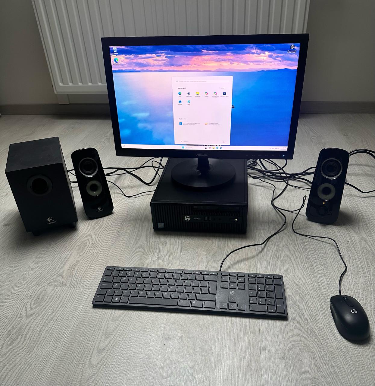 Complete set HP ProDesk 400 G3 SFF / Intel Core i5 / 8GB ram / Windows 11 /