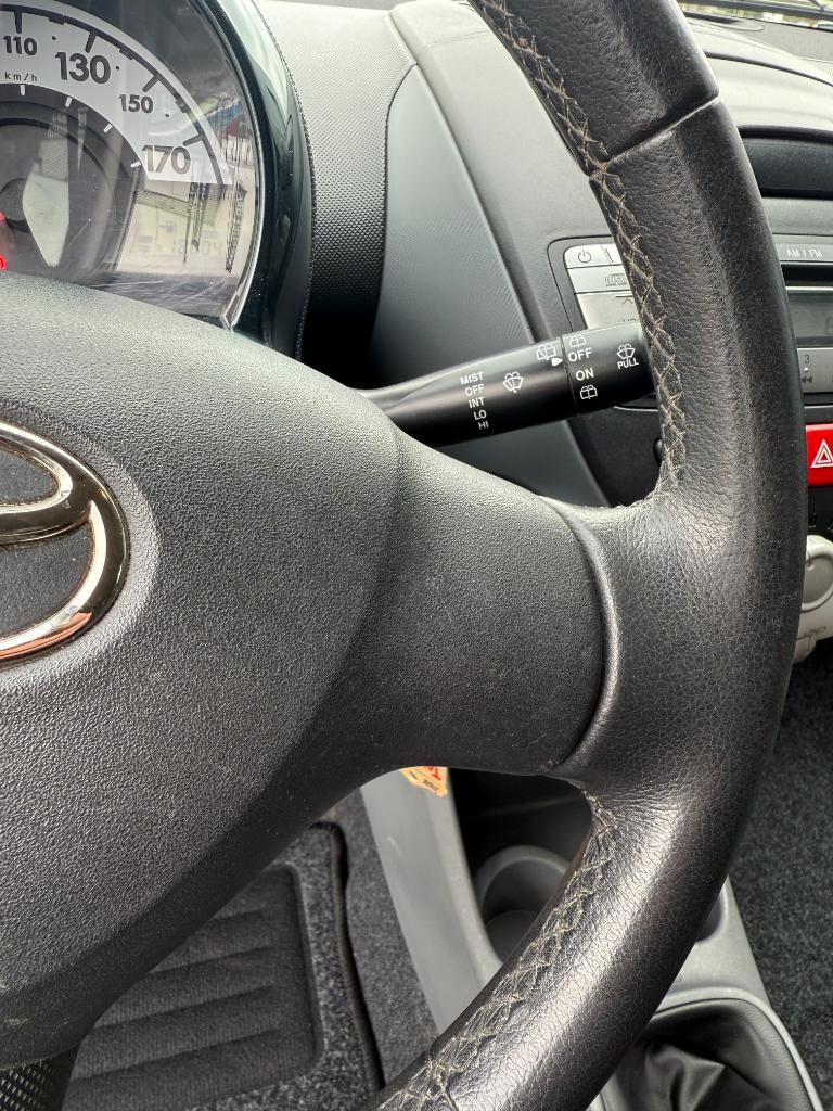 Toyota Aygo 1.0-12v aspiration green navigator