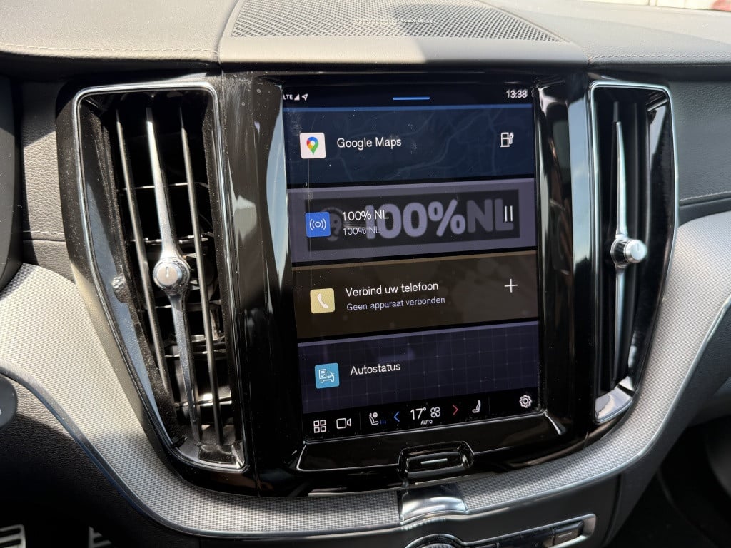 Volvo XC60 t6 340pk recharge r-design| adap.cruise| luchtvering| panodak| 2