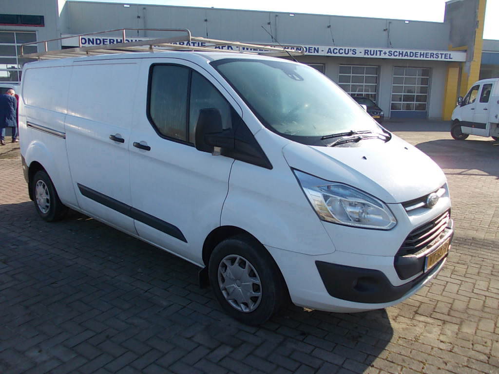 Ford Transit Custom 2.2 l2/h1 airco, nav.,cr.contr. lees tekst !!