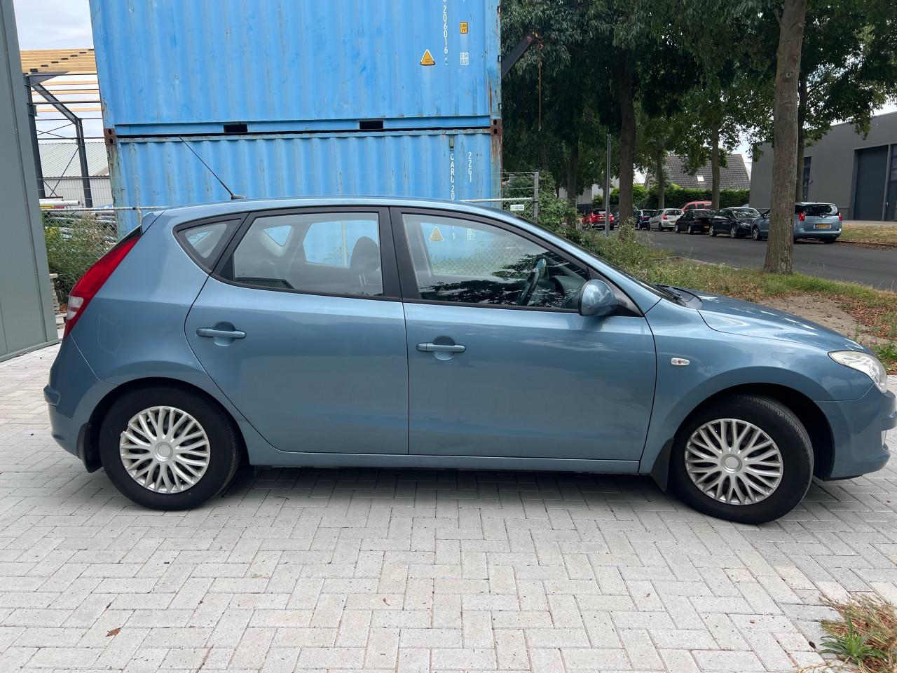 Hyundai I30 1.6i Dynamic 130.810KM Jaar apk