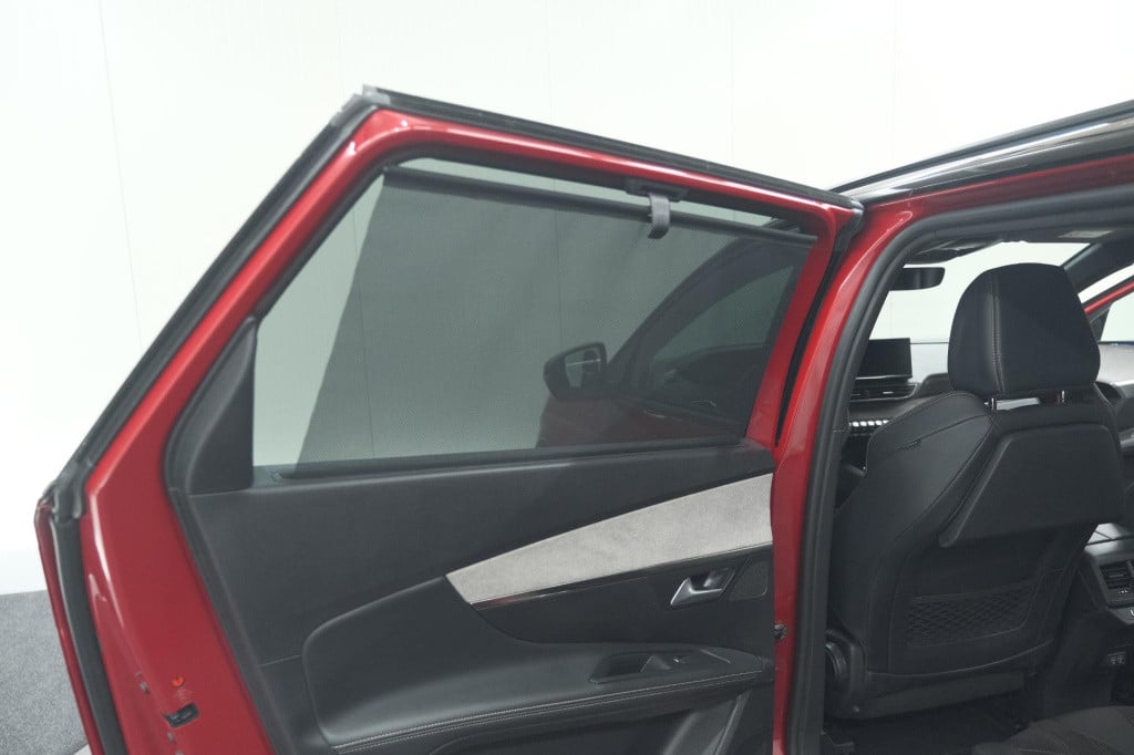 Peugeot 5008 puretech 130 eat8 gt black pack | elektrische kofferklep | cam