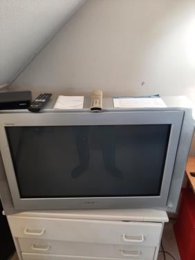 Gratis op te halen goedwerkende sony trinitron tv