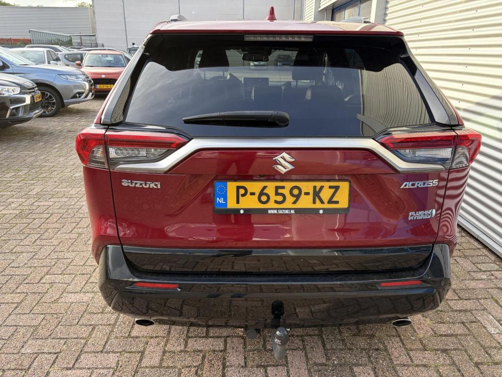 Suzuki Across 2.5 plug-in hybrid style