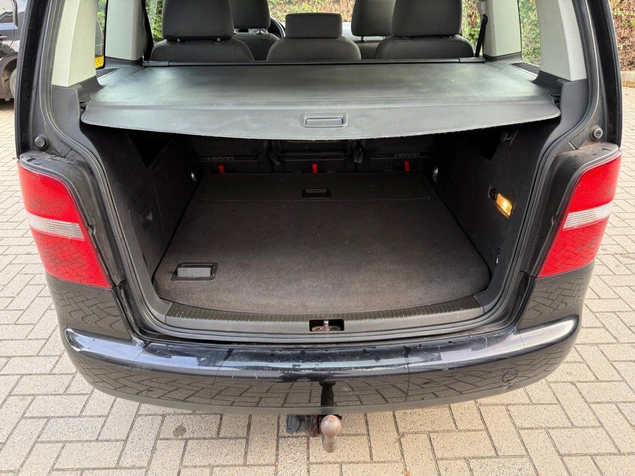 Volkswagen Touran 1.6 Business Airco/Cruise