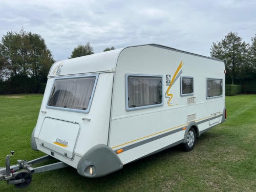 Knaus Sudwind 1998+Voortent - Nieuwe Staat