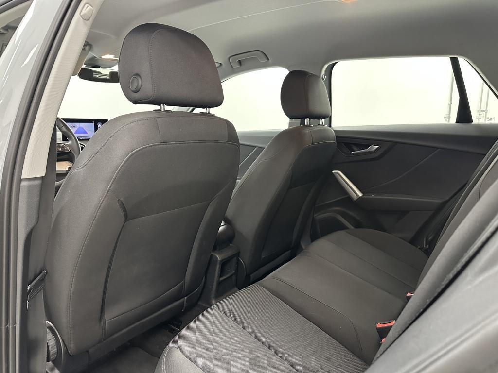 Audi Q2 35 tfsi advanced ed. | arrow gray | camera | led matrix |