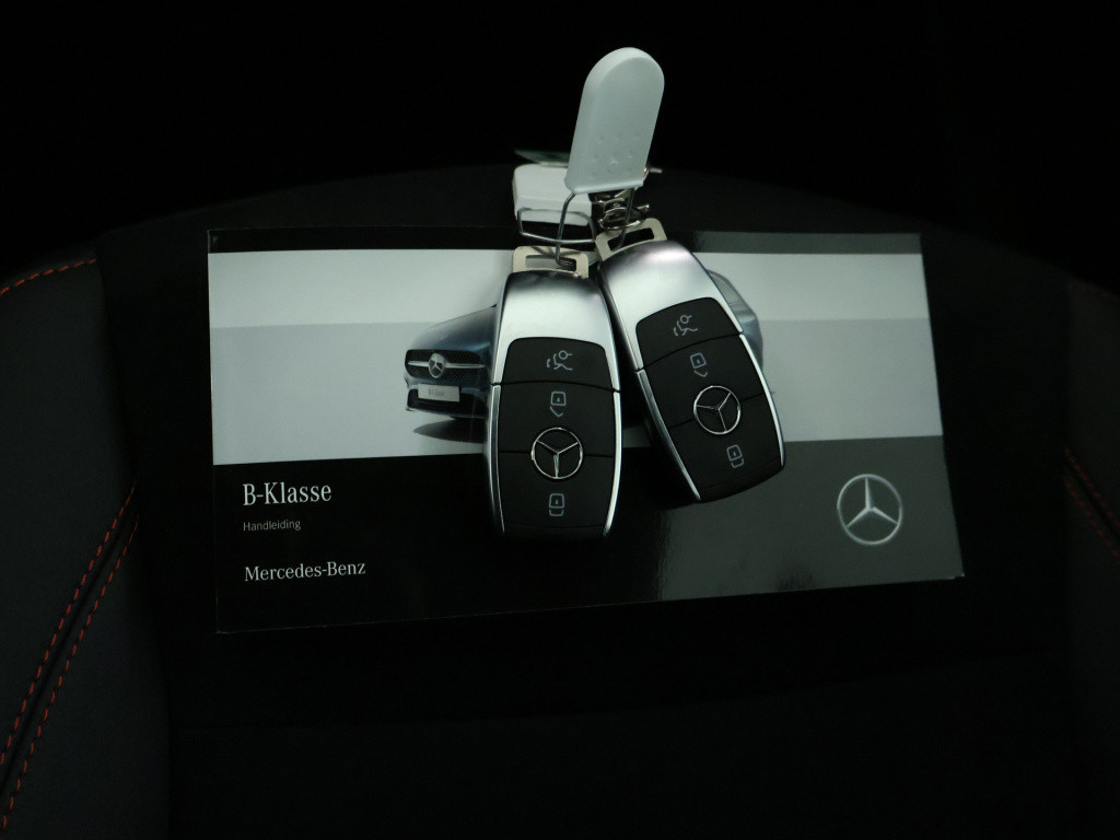Mercedes-Benz B-Klasse 180 amg line limited edition | dodehoekassistent | p