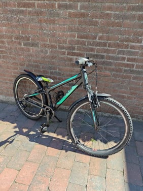 Serious rockville 24 inch mountainbike 7 versnellingen