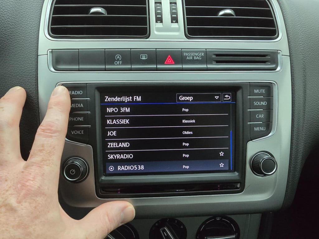 Volkswagen Polo occasion 1.0 bluemotion edition zeer zuinig met carplay rad