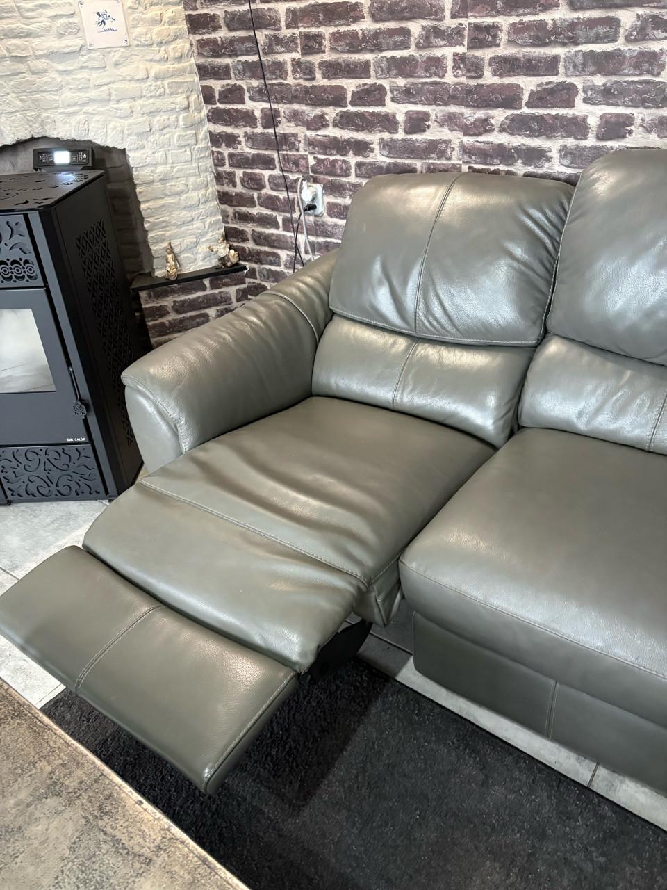 Mooie echte leren hoekbank met 2 relaxen