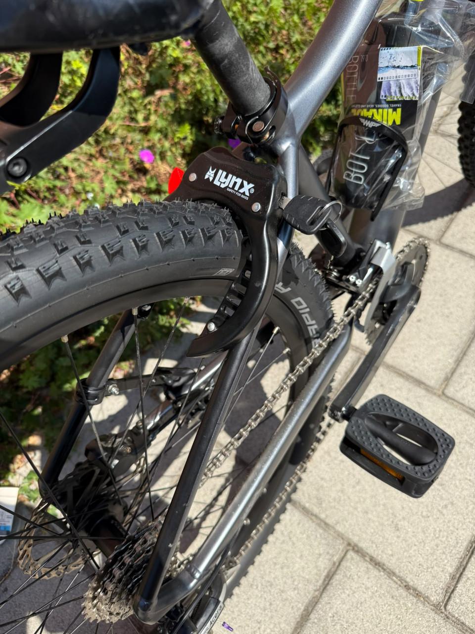 CUBE | ACCESS WS | 27.5 INCH | FRAME 34 CM | 2X8 V | NETTE STAAT!