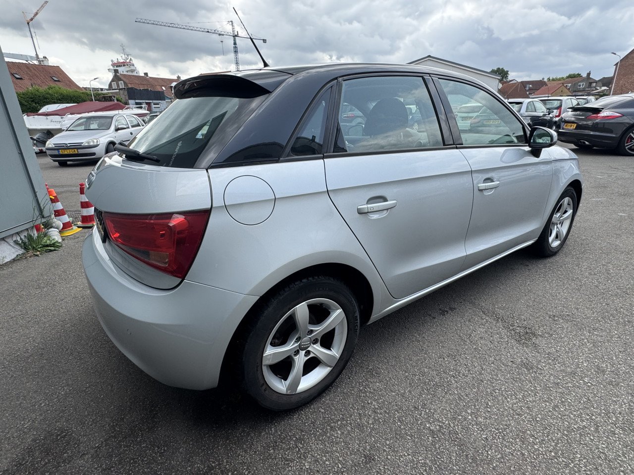 Audi A1 1.2 TFSI Ambition 5 deurs AIRCO ! ! !