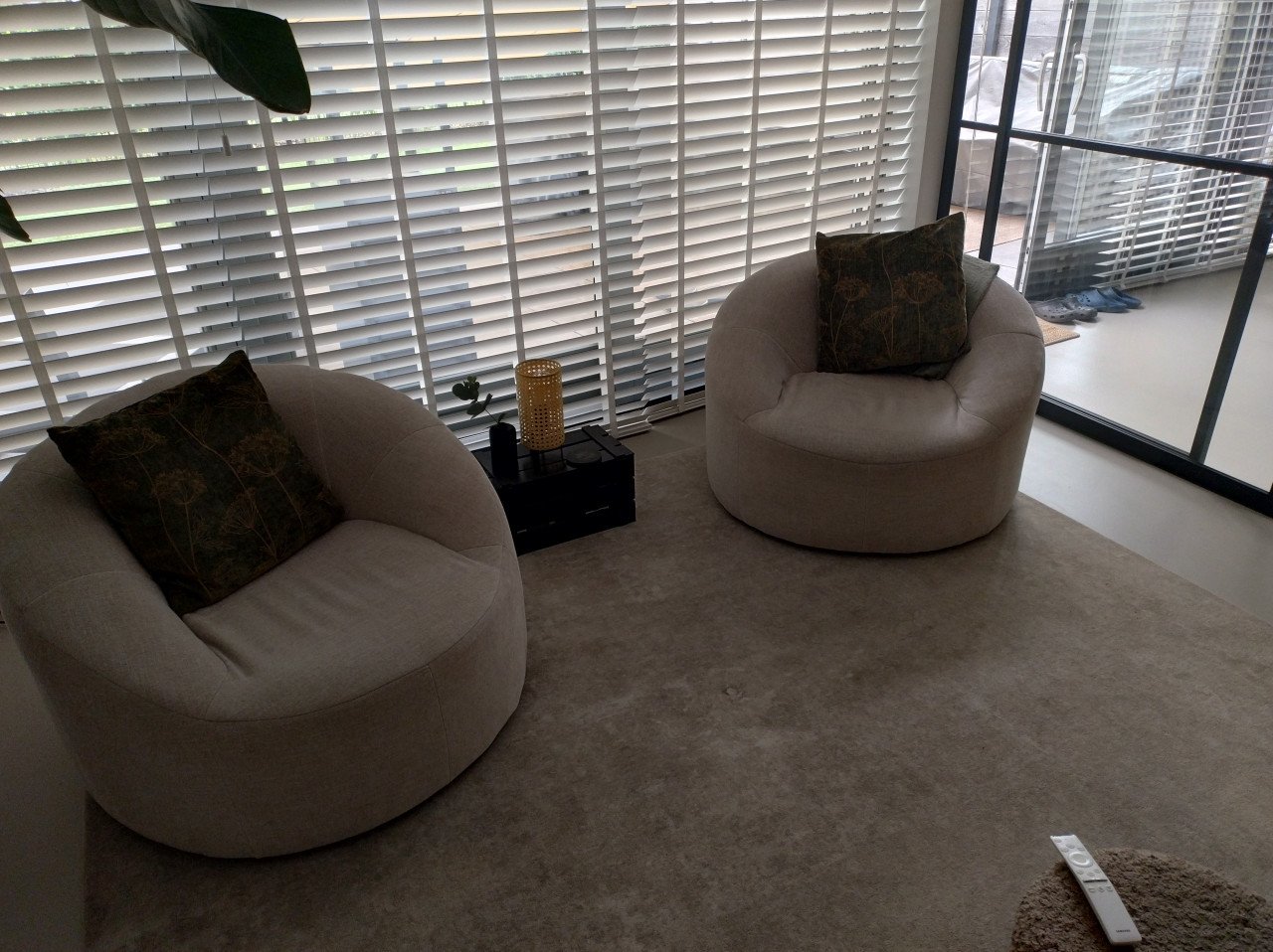 Fauteuil Anna gestoffeerd rond naturel (2 stuks)
