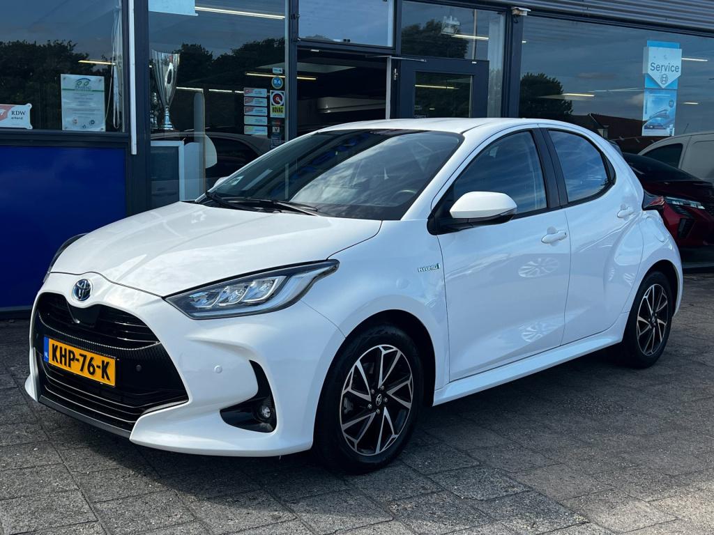 Toyota Yaris 1.5 hybrid dynamic line, camera, carplay, navi enz..