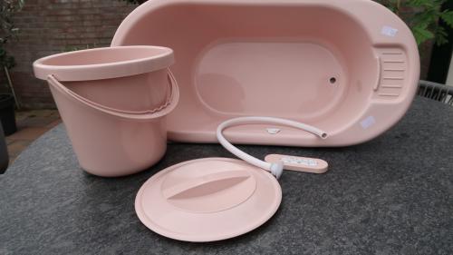 Prénatal baby badset (als nieuw, stickers zitten er nog op), heel set €30,-