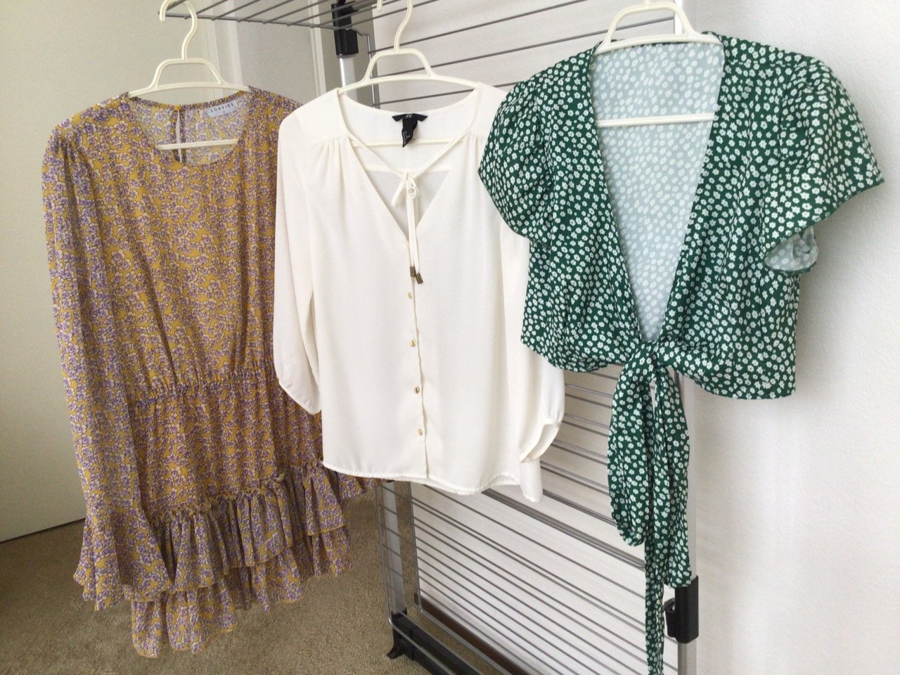 Zomerkleding maat XS t/m M, voor 1 euro per stuk.