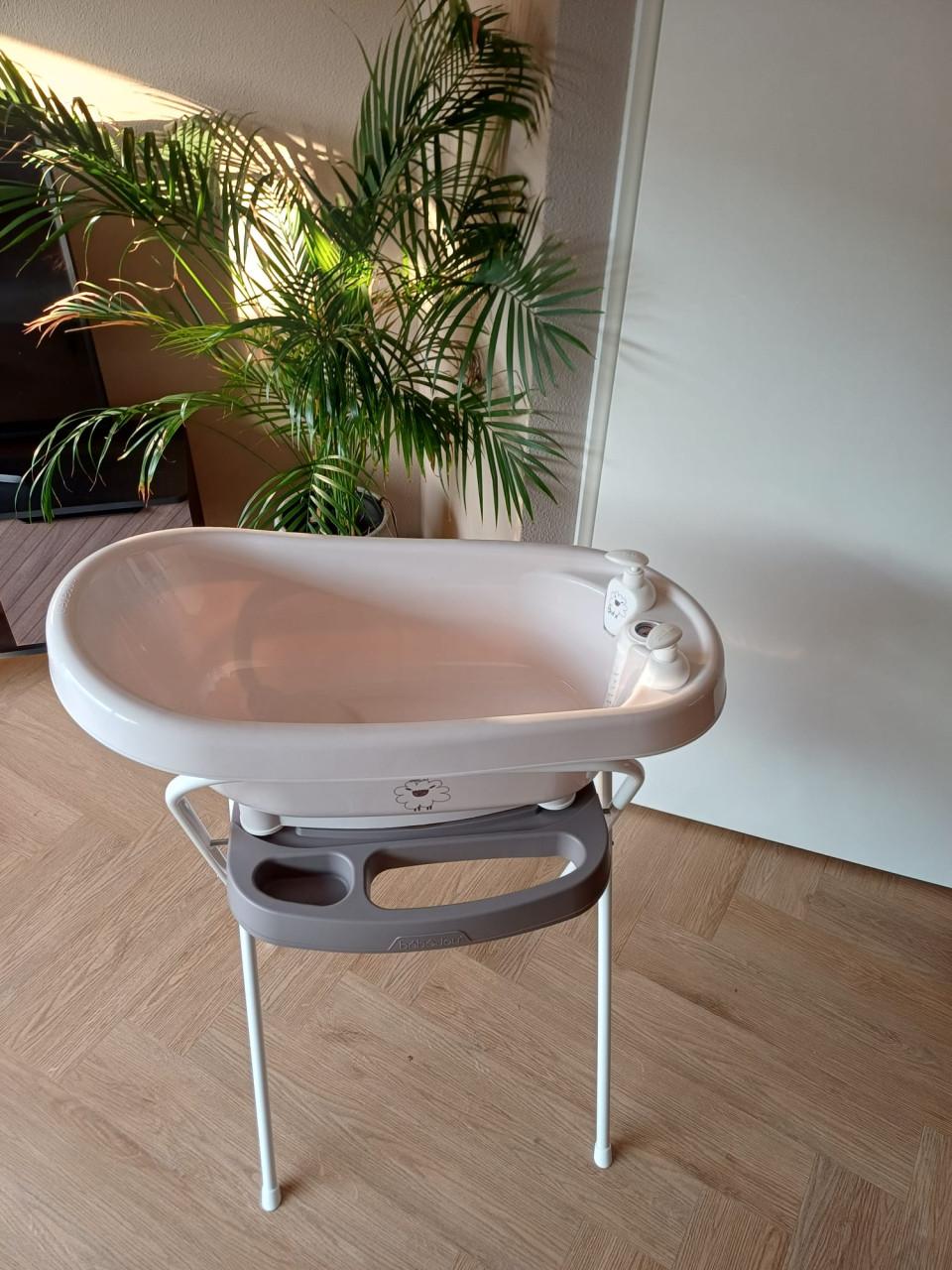 Bébé-Jou Click Thermobad Tiny Sheep + Badstandaard + Badzitje — €35