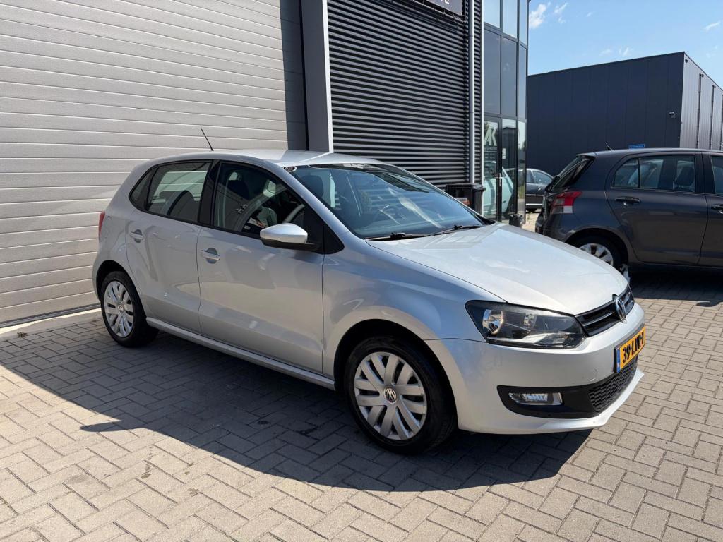 Volkswagen Polo 1.4-16v comfortline/automaat/cruise control/airconditioning
