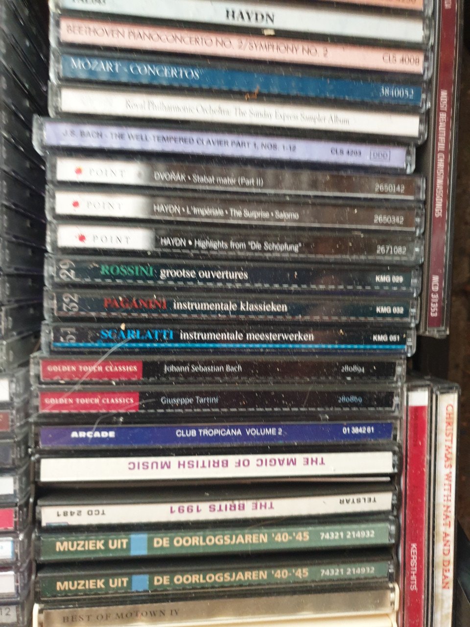 3 kratten vol cd's