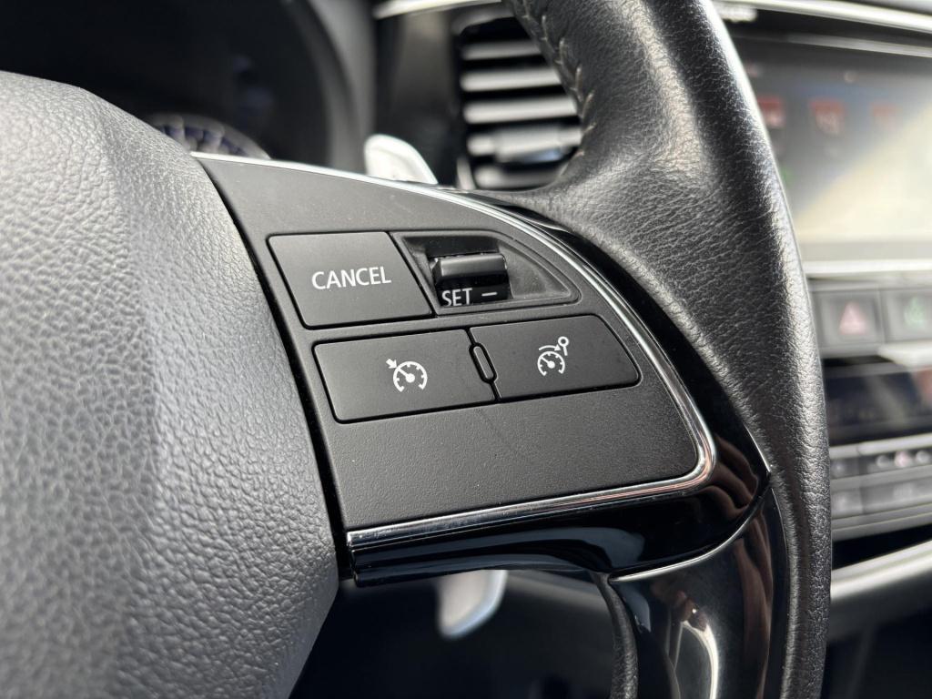 Mitsubishi Outlander 2.0 connect pro