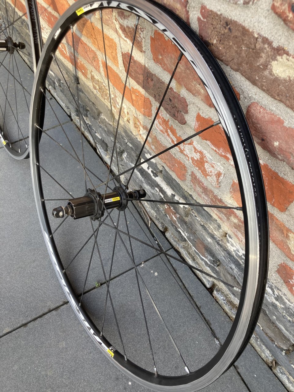 Wielset Mavic met campa body