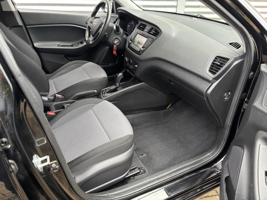 Hyundai I 20 1.4 automaat