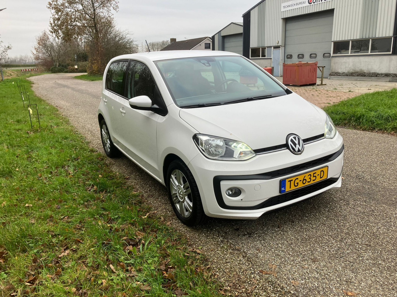 Volkswagen Up! 1.0 High Up!